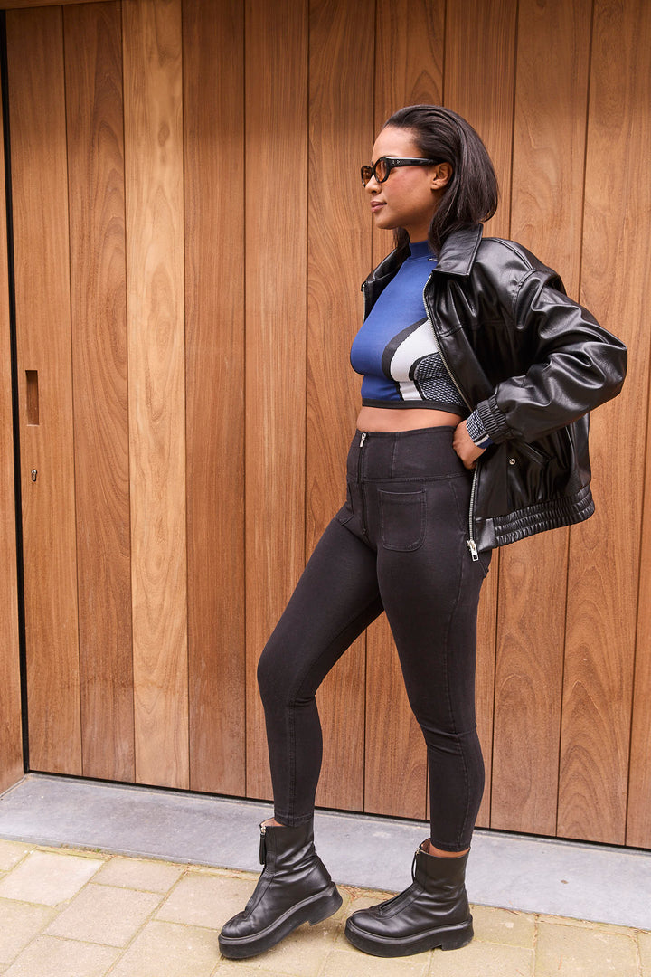 (WRUP4SHS224-J7N)  Denim Look WR.UP®  met een Super Hoge Taille en Patch Pockets