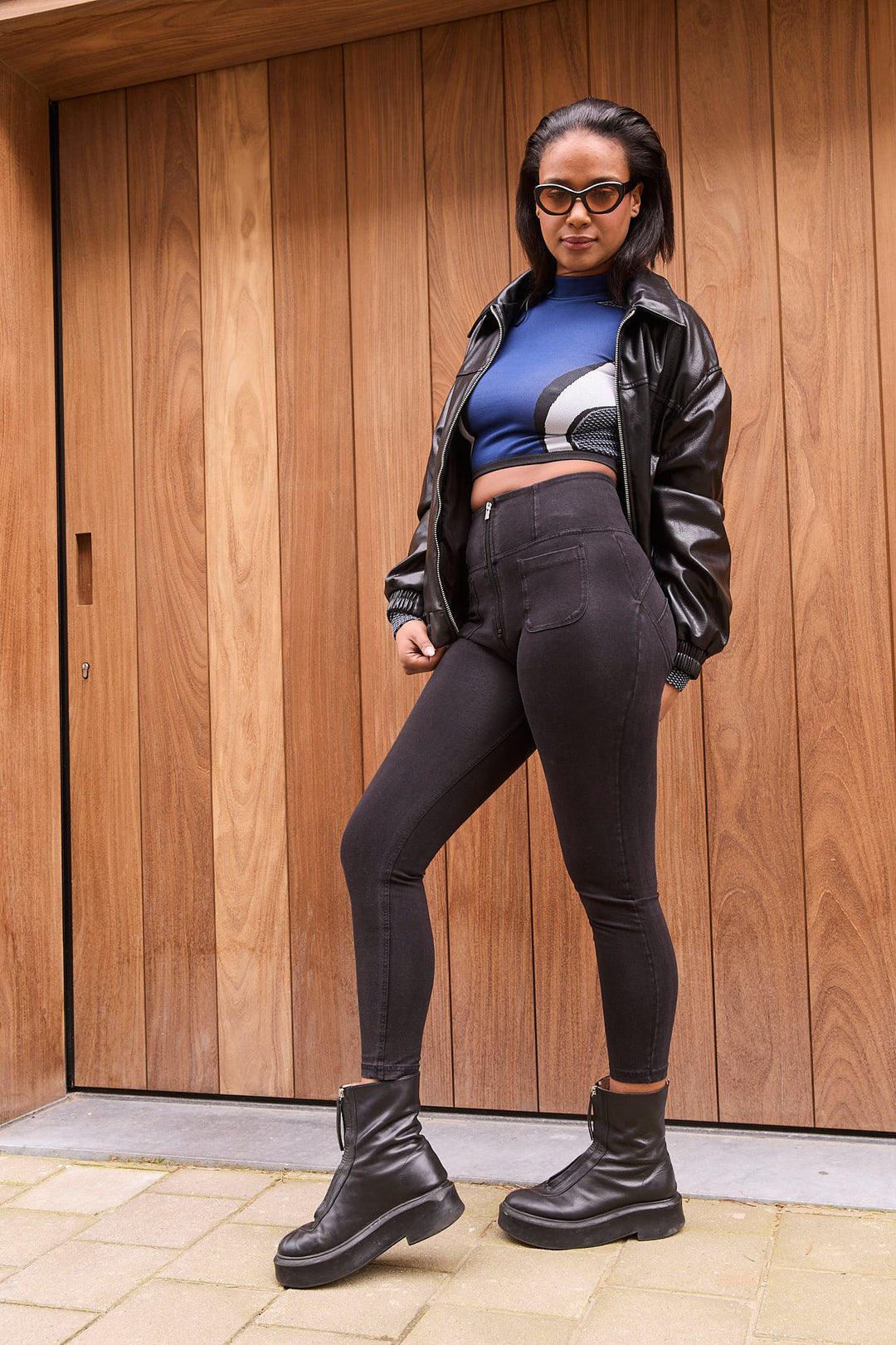 (WRUP4SHS224-J7N)  Denim Look WR.UP®  met een Super Hoge Taille en Patch Pockets