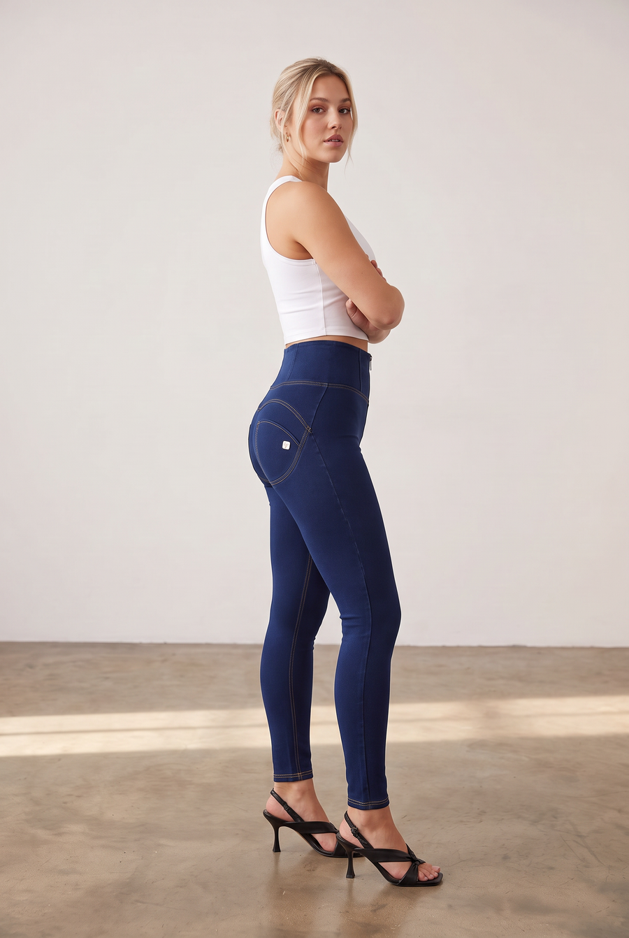 Denim Look WR.UP® met een Super Hoge Taille ander aanzicht