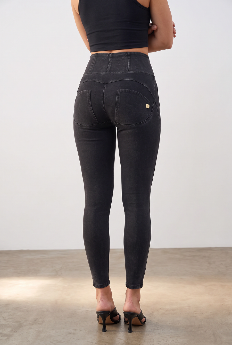 Denim Look WR.UP®  met een Super Hoge Taille en Patch Pockets ander aanzicht