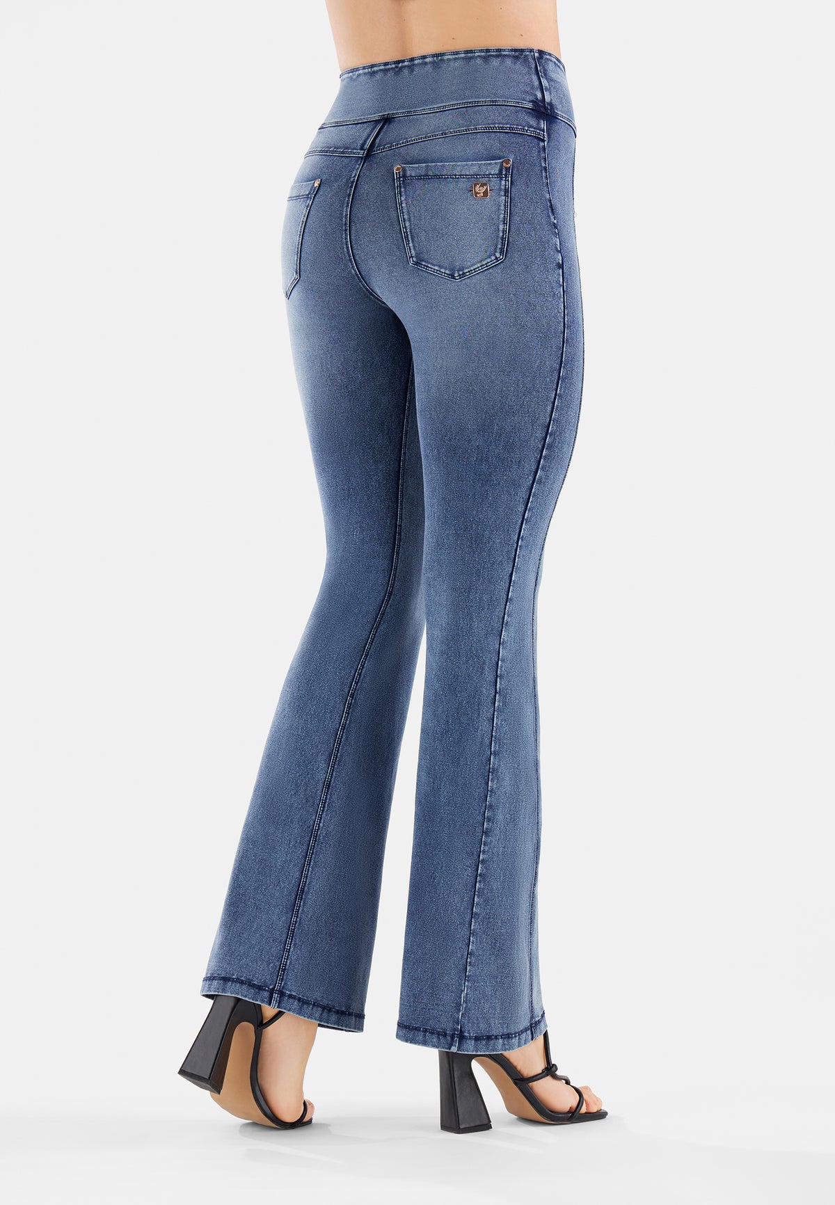 (NOWY11HF304ORG-J109B) NOW® Jeans évasés taille haute agrandi