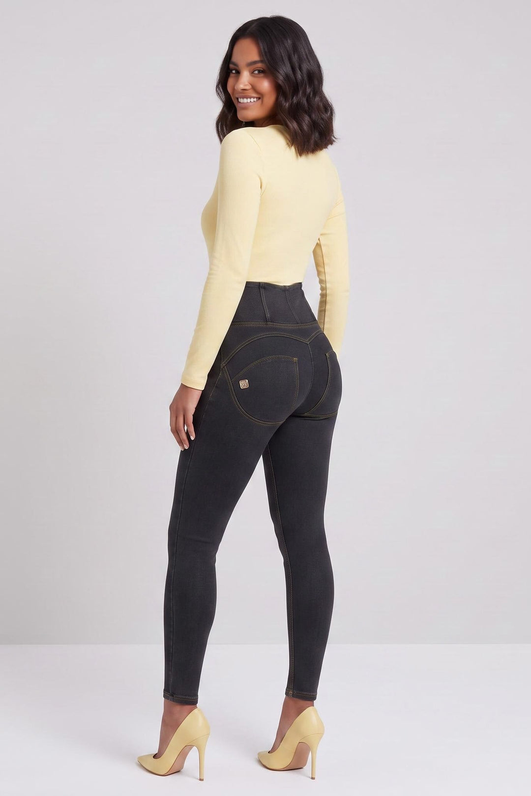 WRUP2HC002ORG-J7Y Zwarte WR.UP® met Hoge Taille en Zip in Denim Look