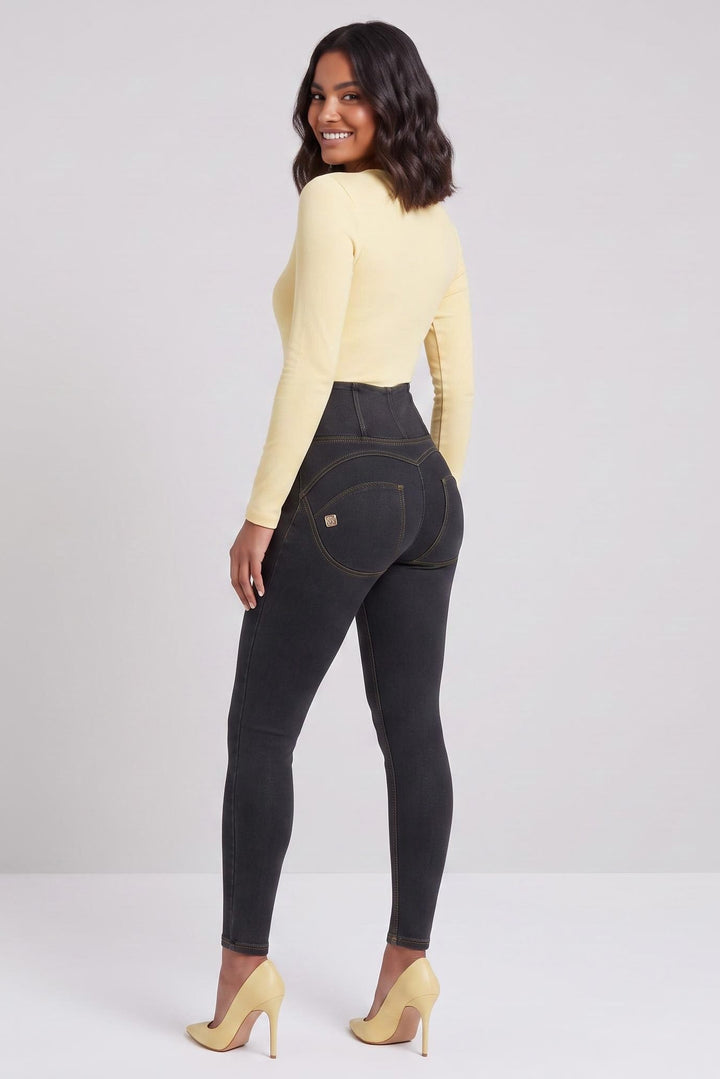 WRUP2HC002ORG-J7Y Zwarte WR.UP® met Hoge Taille en Zip in Denim Look