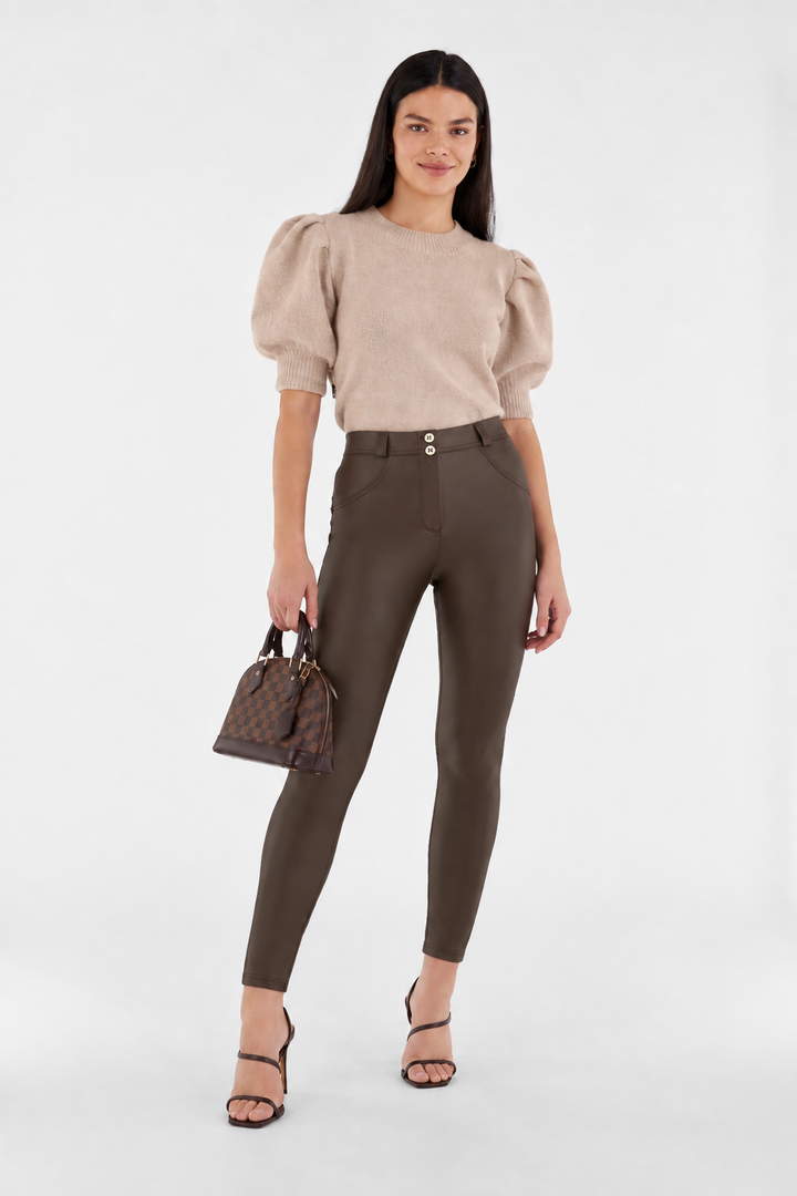 (WRUP2RC006PREC-M12) WR.UP® leren look met normale taille