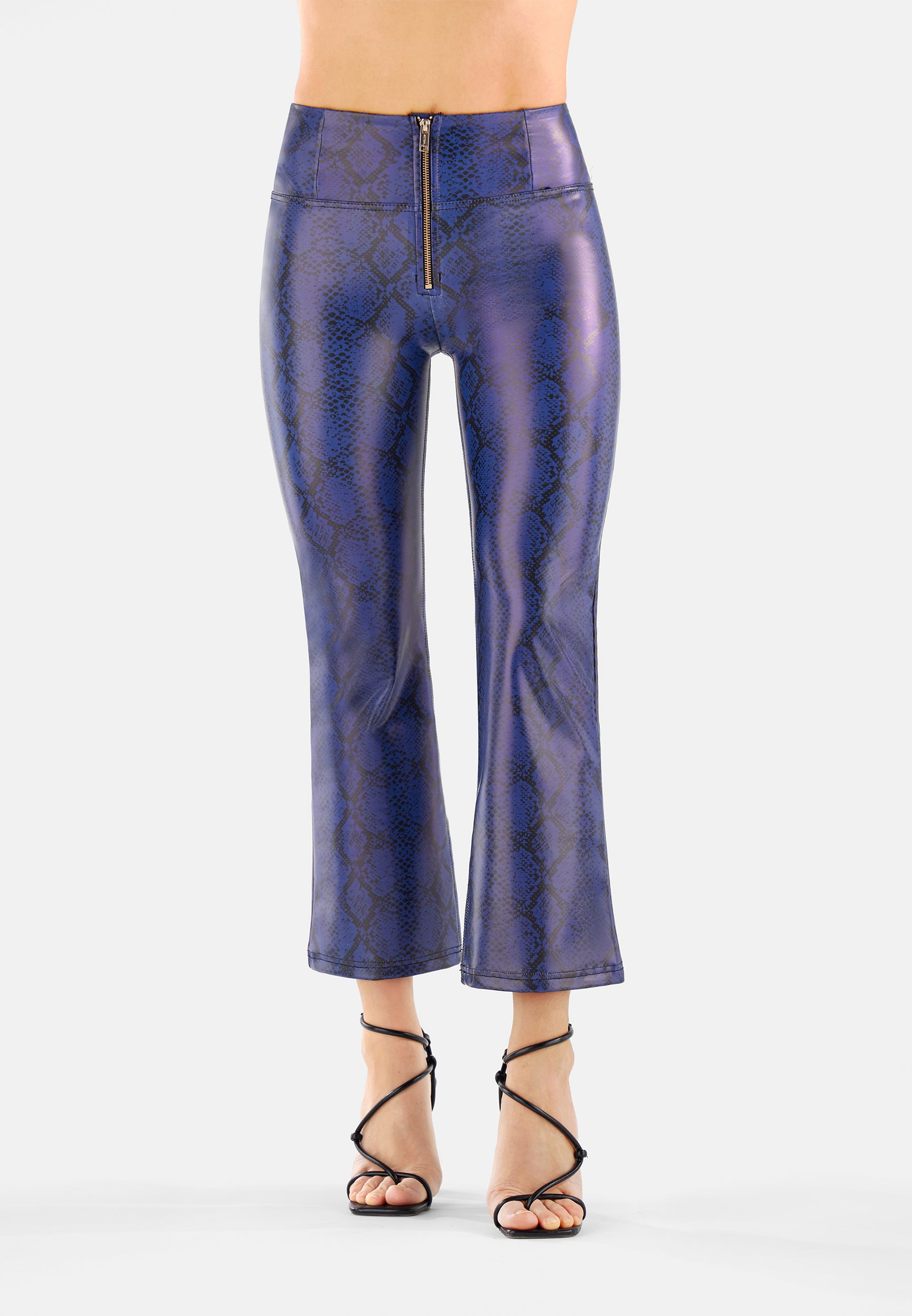 (WRUP31HF308-ANI63B) Cropped Flare Leather Look WR.UP® in Blue Snakeskin