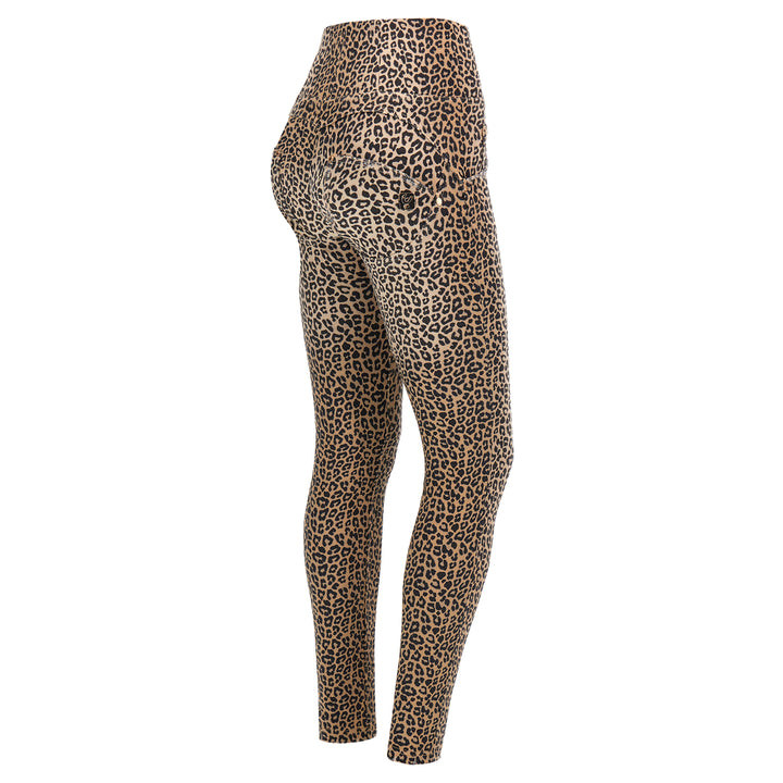 (WRUPSNUG2HF312-ANI65) Cheeta Print Woven Denim WR.UP® in High Waist met Knoopsluiting