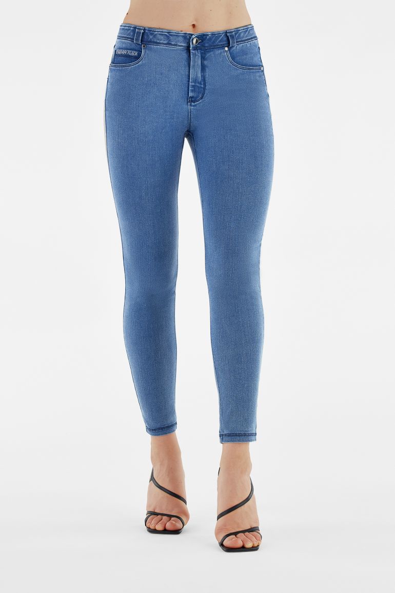 (BLACK1RS101-J4B) CLASSIC SLIM-FIT FREDDY BLACK JEANS IN STRETCH DENIM enlarged