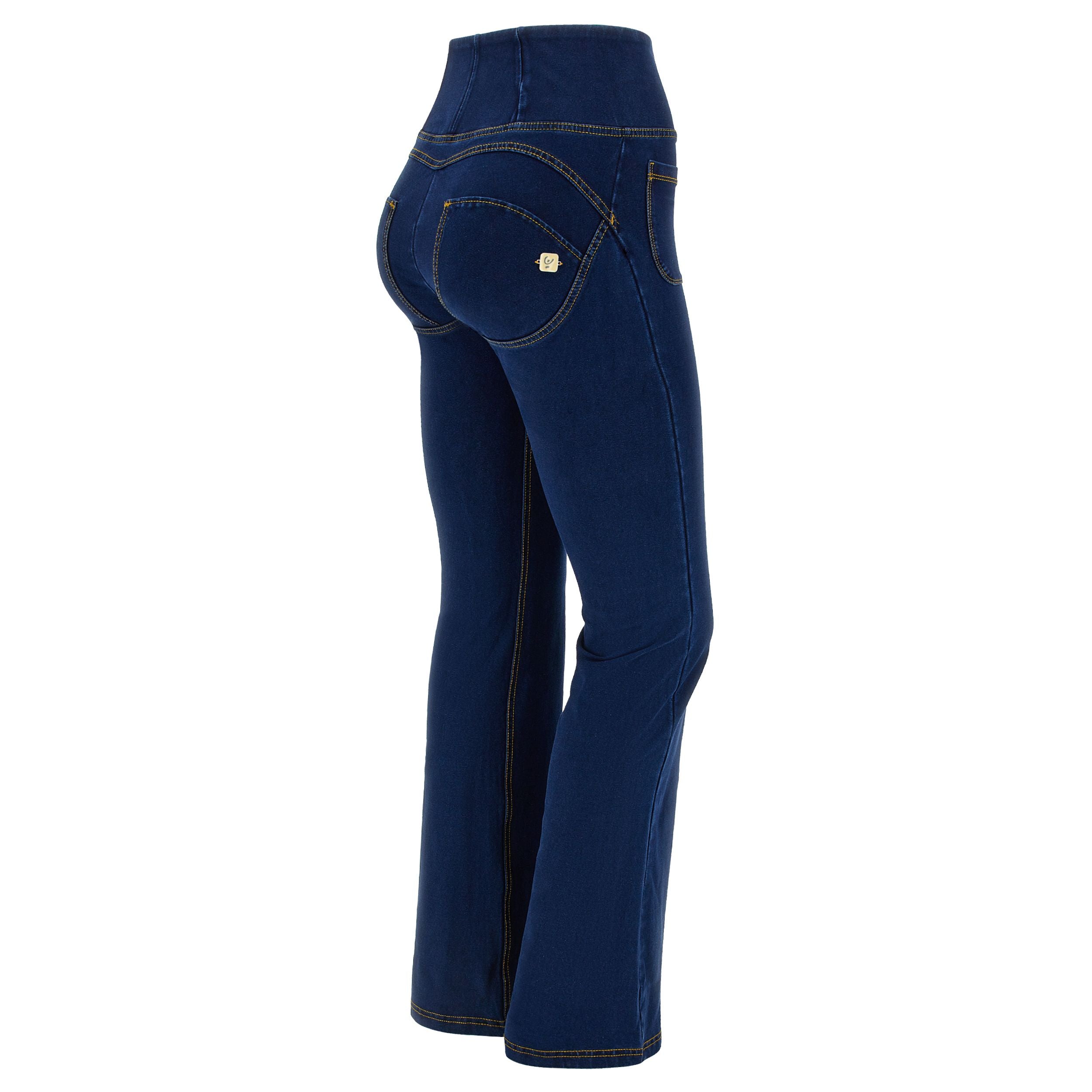WRUP11HF250-J0Y Blauwe WR.UP® Flared Jeans met een Hoge Taille en Patch Pockets