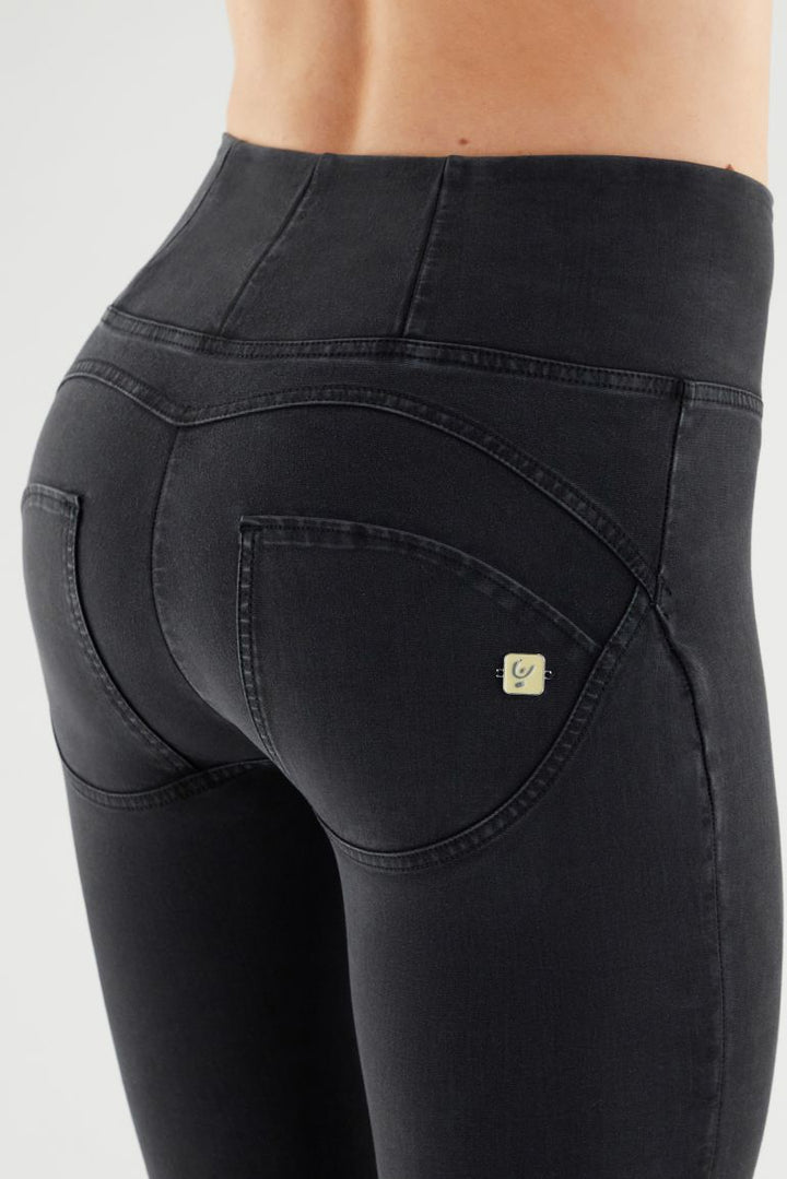 (WRUP1HS275-J7N) Soft Tencel Denim WR.UP® met Hoge Taille en Ritssluiting