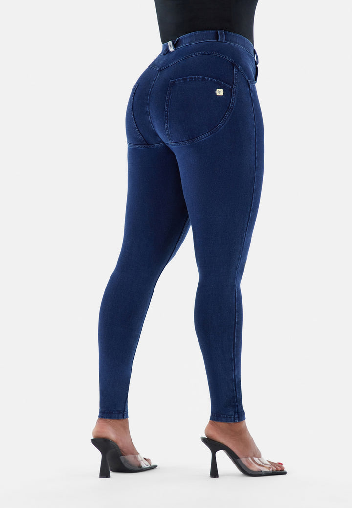 (WRUP1RC002NS-J0B) Blauwe WR.UP®Curvy Fit Regular Waist in Denim Look
