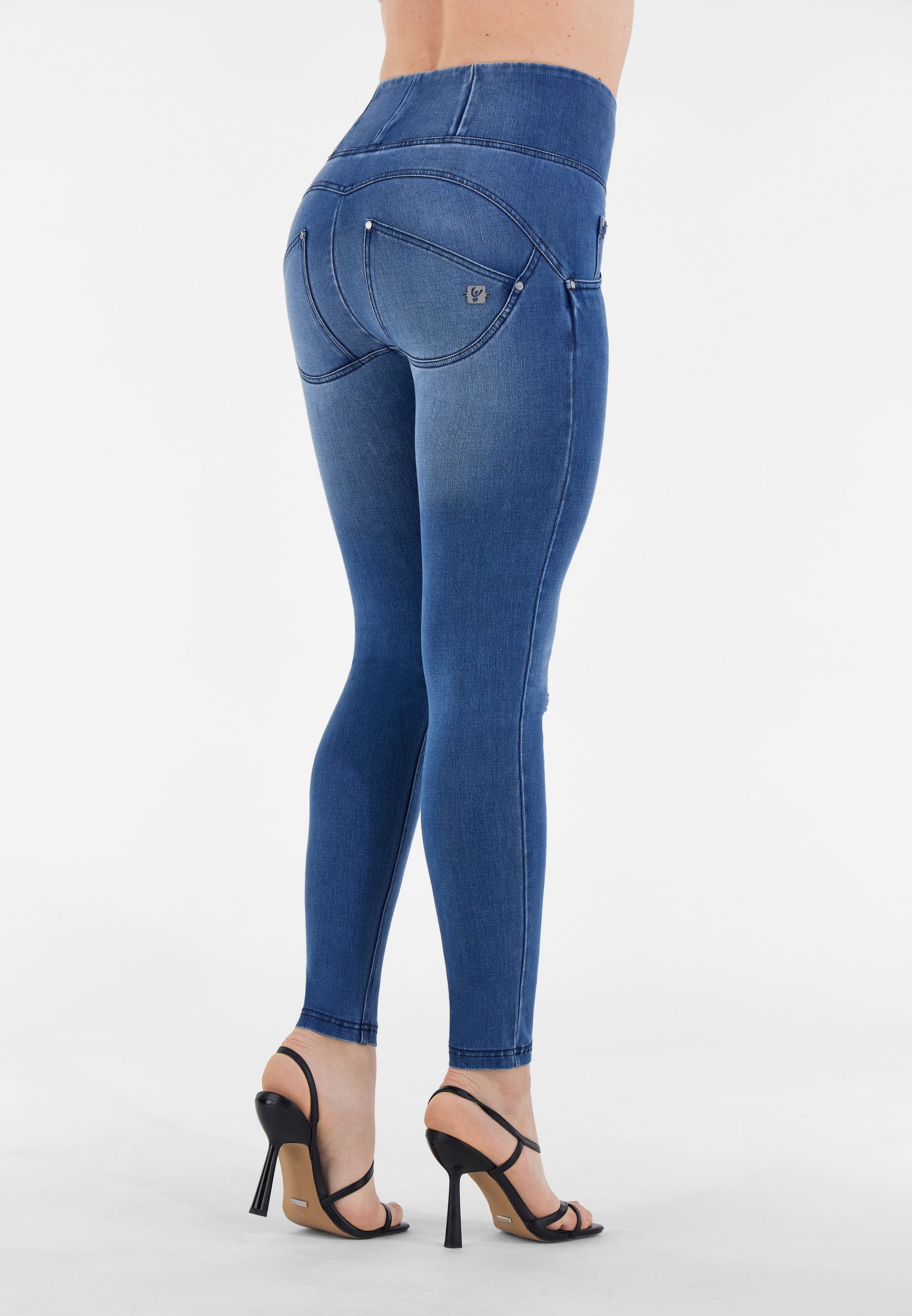 (WRUPSNUG1HS240-J4B) Woven Denim WR.UP® Ripped Jeans met Hoge Taille