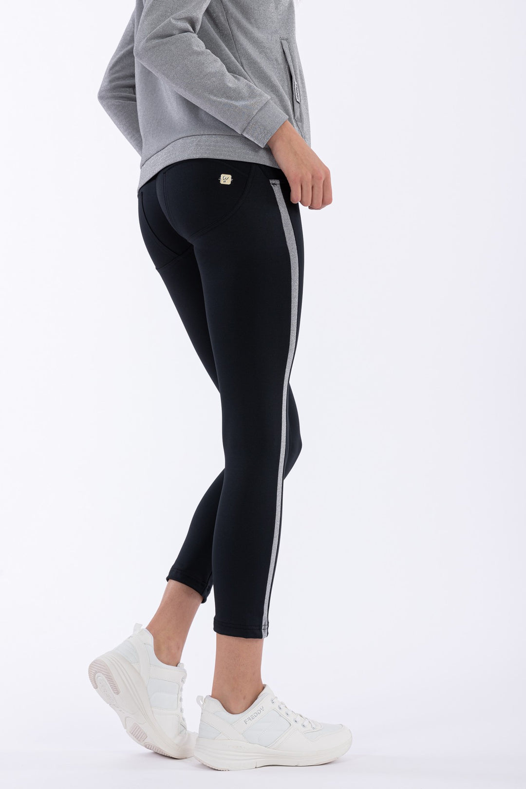 (S0WWTK2-S23N) WR.UP®-IN TRACKSUIT WITH ANKLE-LENGTH SCULPTING TROUSERS AND A LUREX SWEATSHIRT